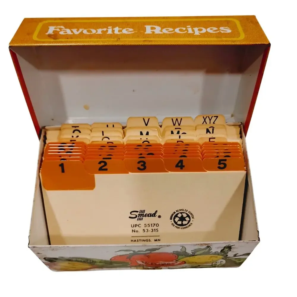 METAL FAVRORITE RECIPES BOX INDEX CARDS TABLE OF MEASUREMENTS GRANNYCORE VINTAGE